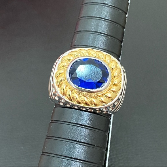 Vintage Unsigned Two-tone Blue Sapphire Rhinestone Rhodium Plated Ring Size 8 - Picture 12 of 13